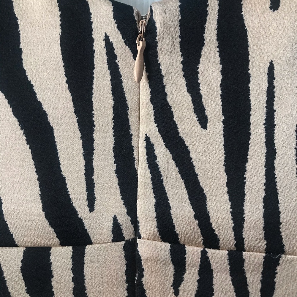 GG4030 Satin Animal Print Maxi Dress